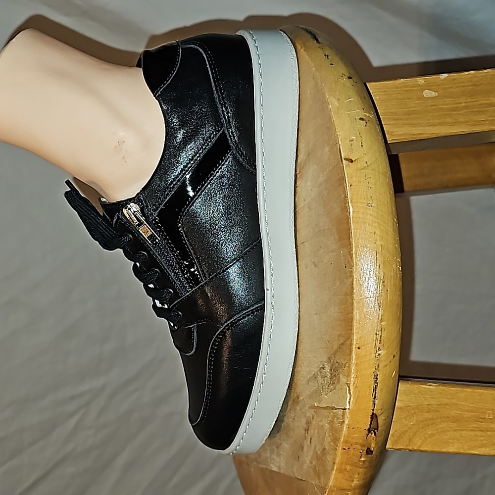 David Tate Italian leather sneakers
